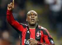 Điểm tin sáng 26.5: Seedorf gia hạn hợp đồng với Milan