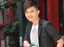 Ca sĩ Bay giữa ngân hà: Tôi thực ra chỉ là "con nuôi"