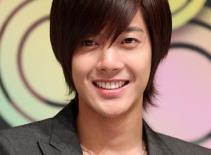 Sao Hàn yêu và ghét nhược điểm cơ thể