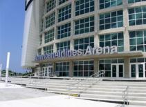 Bất chấp đội nào thắng, American Airlines vẫn hốt đậm