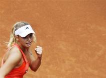 Madrid Open: Wozniacki thẳng tiến vào vòng 3