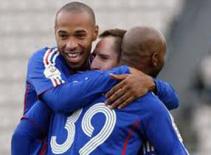 Bắt đầu điều tra vụ “phân biệt chủng tộc” ở ĐT Pháp