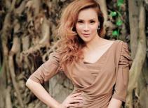 Một fan mua trọn gói vé liveshow của Hương Hồ