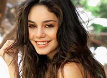 Vannessa Hudgens trở thành bà mẹ tuổi teen