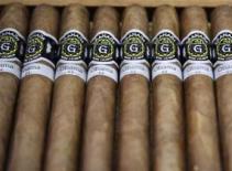 Người 5 lần lập kỷ lục về cuốn xì gà