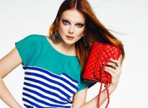 Tinh nghịch với váy áo kẻ ngang