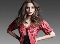 Thiên thần đồ lót Miranda Kerr "thiêu đốt" mọi ánh nhìn
