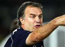 Nếu Mourinho thất sủng, Bielsa sẽ dẫn dắt Real?