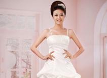 Váy ngắn dễ thương dành cho cô dâu