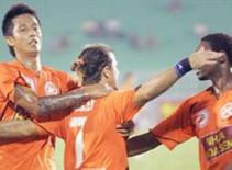 Xem, nghe & ngẫm: Khoảng lặng V.League