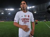 Tân vương AC Milan qua những con số