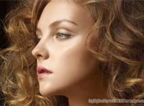 Một tỉ đồng để siêu mẫu nội y thế giới bước trên catwalk Việt