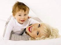 Con trai luôn bảo vệ Christina Aguilera