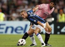 Mê Inter, Sneijder cho Chelsea, MU ra rìa