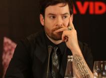 Thần tượng âm nhạc Mỹ kể chuyện về hình xăm ở tay