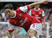 Man United tăng tốc trên thị trường chuyển nhượng