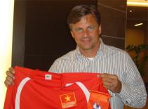 Tân HLV trưởng Đội tuyển Việt Nam: Phân nửa luật im lặng