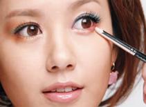 Bí quyết giảm quầng thâm và bọng mắt 