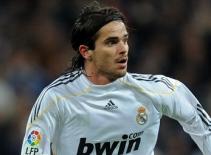 Liverpool tiến rất gần đến Gago