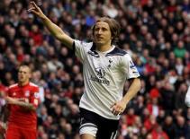 Leo thang giá mua Modric: Man City chi tiền khủng