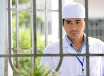 Lâm Minh Thắng khổ vì bệnh nhân… khùng