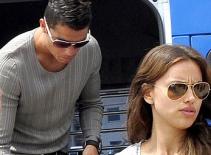 Ro điệu đưa bồ đi chơi bằng du thuyền