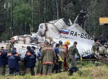 Vẫn sống sót dù ngủ say sưa lúc máy bay rơi