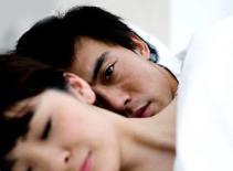 Nghi ngờ nhiễm HIV, tôi có nên thú nhận với vợ?