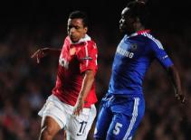 Bayern hỏi mua Nani 30 triệu bảng