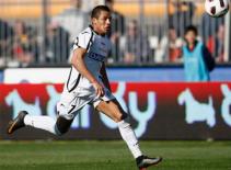 Vụ chuyển nhượng A.Sanchez: Cơ hội chia đều cho Man City và Barca