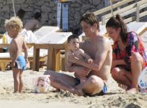 Kỳ nghỉ hè thú vị của 'sao' Ngoại hạng