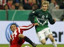 Marko Marin đắt khách, Bremen lo sốt vó