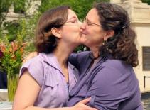 Đám cưới tập thể của 36 cặp đồng tính ở Chicago