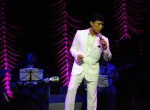 Tuấn Ngọc liên tục hát nhầm lời