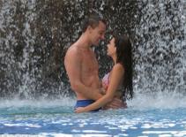 Vợ chồng Terry nồng nàn như thuở mới yêu