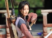 Vén màn bí mật 3 bom tấn cổ trang xứ kim chi