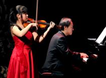 Tài năng violon 13 tuổi tham gia hòa nhạc cổ điển