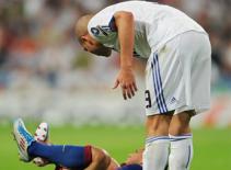 Người quân tử phải biết... giả vờ đau đớn!