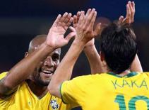 Không có chuyện đổi Maicon lấy Kaka