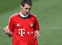 Werder Bremen lôi kéo Klose