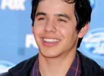 Á quân American Idol mong chờ ngày đến Việt Nam biểu diễn