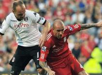 Meireles và Aquilani chờ ngày rời Liverpool