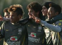 Trước trận Brazil-Ecuador (7h45 ngày 14/7): Tango gọi, Samba trả lời?