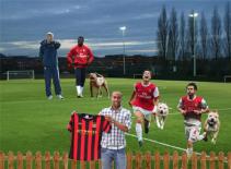 Chùm ảnh biếm họa về vụ Gael Clichy tới Man City