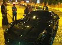 Cristiano Ronaldo sắm "xế khủng"