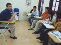 Sinh viên nước ngoài kiếm tiền ở VN