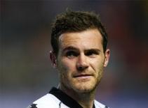 Valencia mở đường cho Arsenal vụ Mata