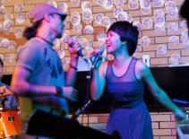 Sau những ồn ào, Uyên Linh trở lại 