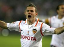 Arsenal sẽ phá kỉ lục chuyển nhượng vì Mata