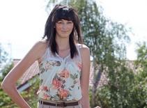 Thiếu nữ 18 tuổi cao hơn 2 m